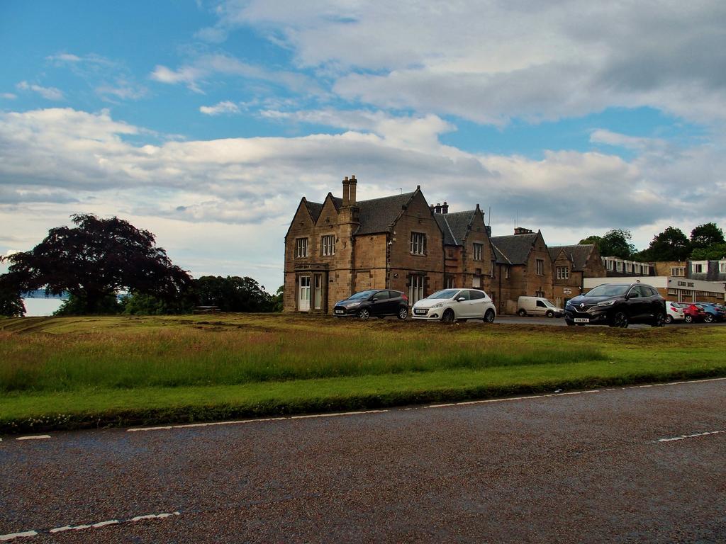 Almond House Lodge Edimburgo Exterior foto